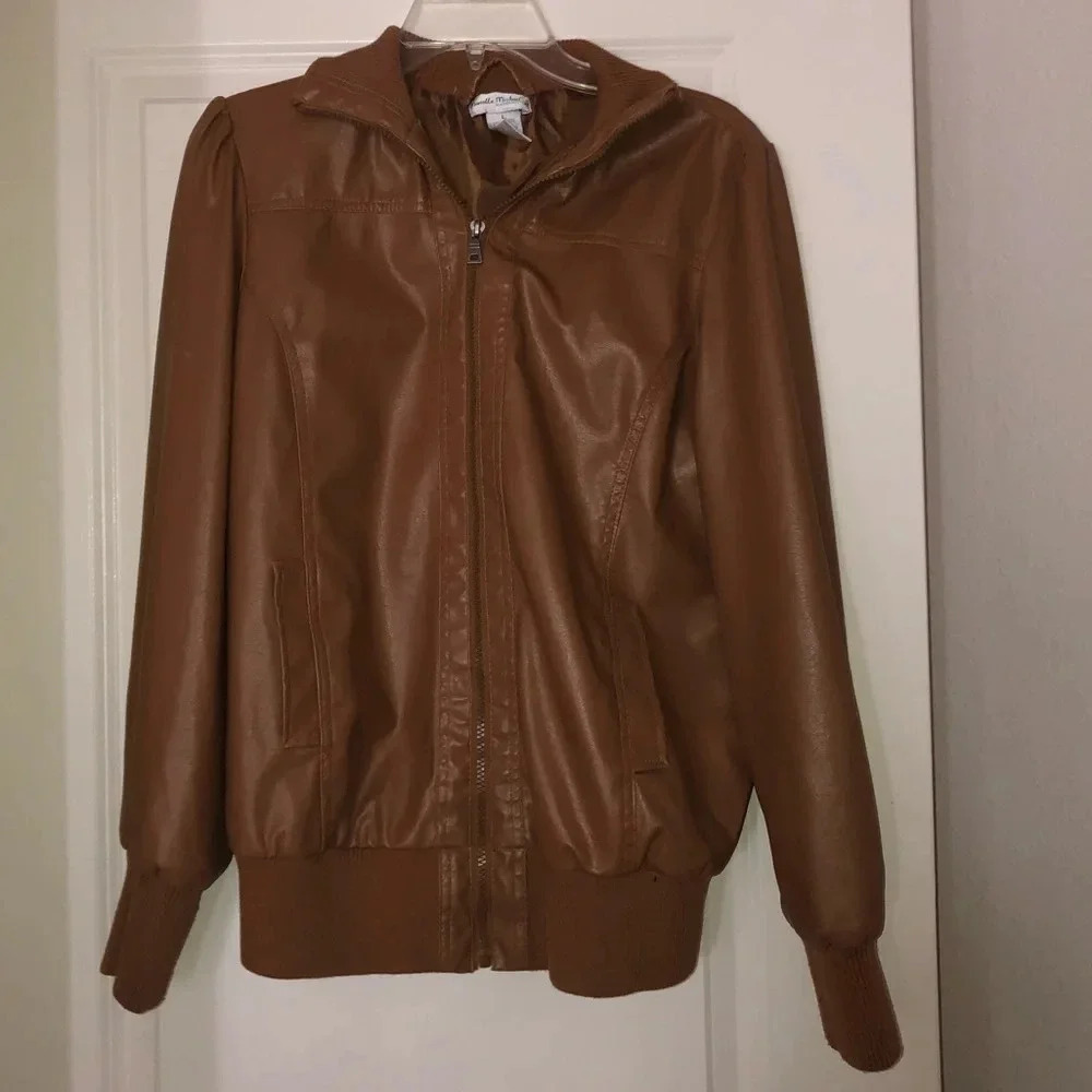 Cute Jacket - Picture 5 of 5